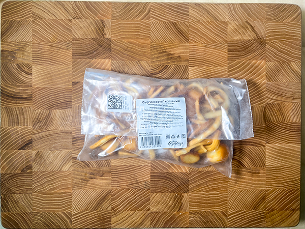 Сыр 150 гр ГОРНЫЙ СЫРОВАР (Ассорти копчёный) в Ивантеевке