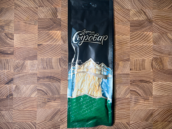 Сыр 60 гр ГОРНЫЙ СЫРОВАР (Паутинка копчёная) в Ивантеевке