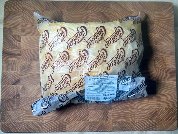 Сыр 1 кг ГОРНЫЙ СЫРОВАР (Паутинка со вкусом красной икры) в Ивантеевке